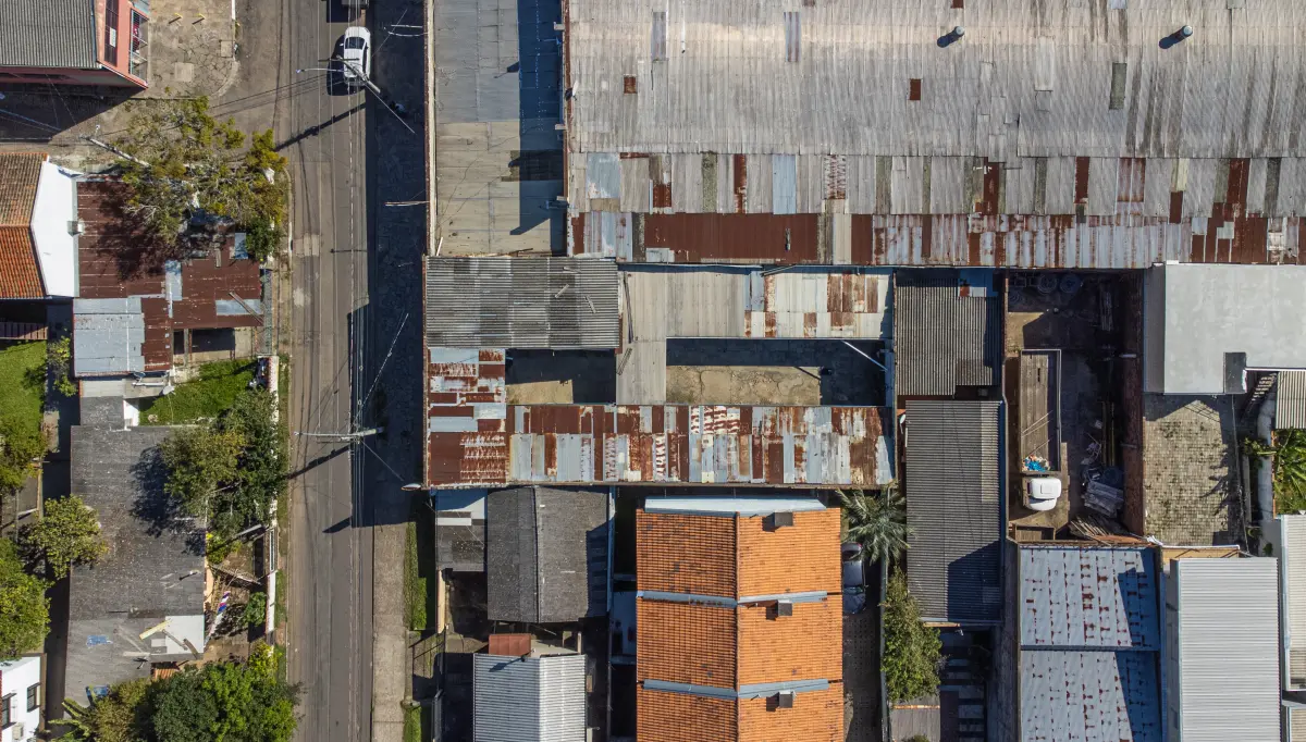 LOTE 000 - PAVILHÃO NA ZONA SUL DE PORTO ALEGRE