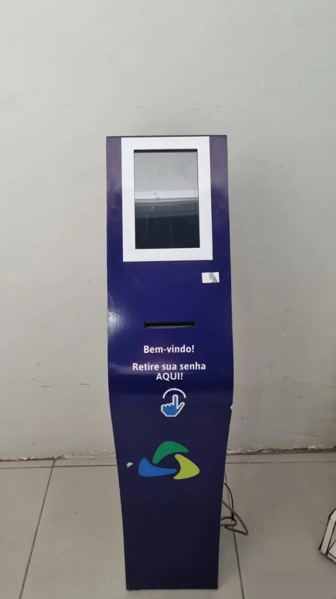 LOTE 008 - Dispenses Alcool e outros