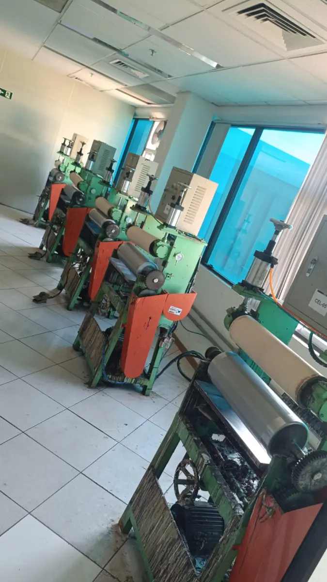 LOTE 008 - Máquina de Impressão Experimental