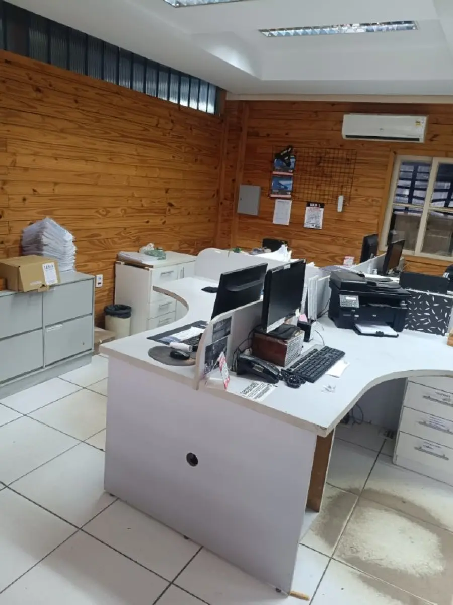 LOTE 004 - LOTE 04