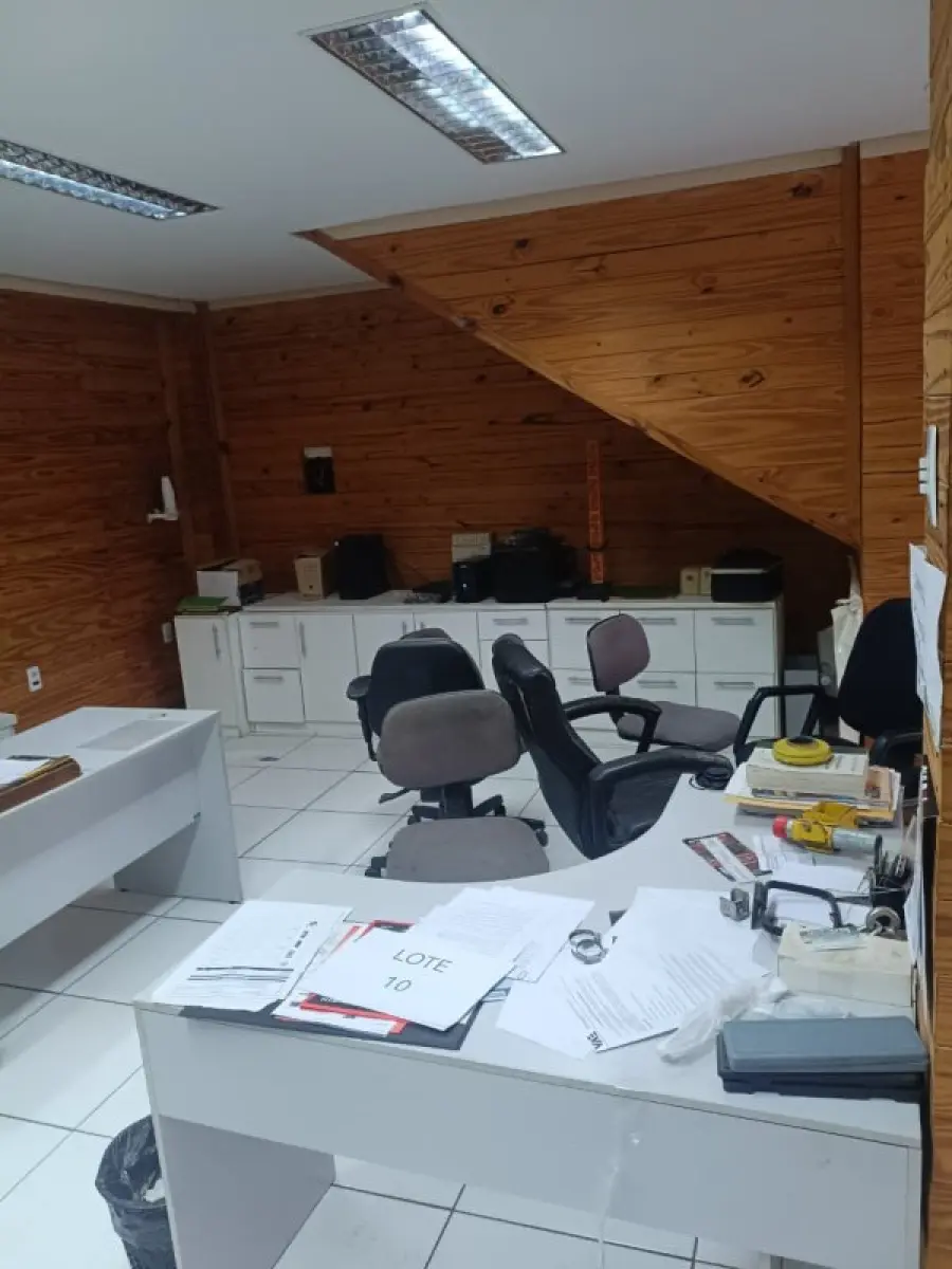 LOTE 004 - LOTE 04