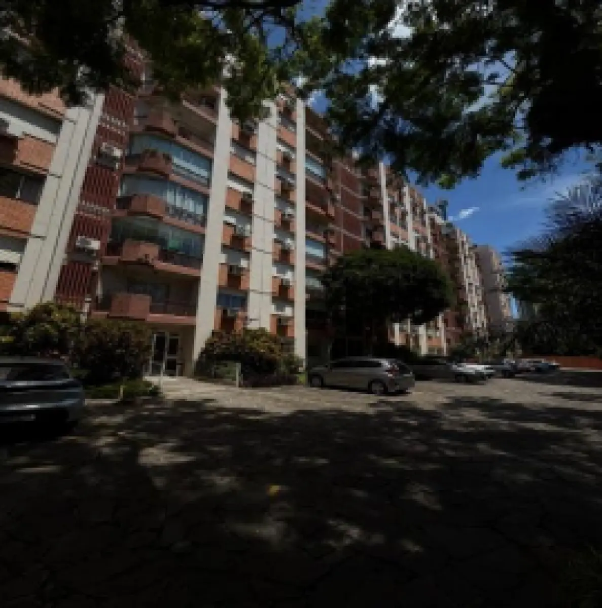 LOTE 002 - BOX DE ESTACIONAMENTO Nº 06