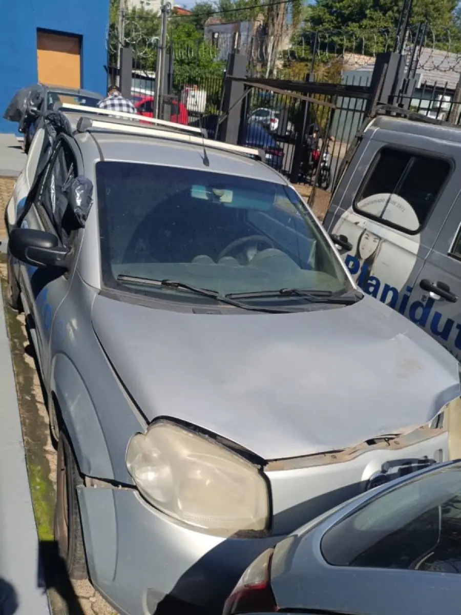 LOTE 005 - Fiat Uno Vivace 1.0 Evo 5p, Placa OLQ-3367