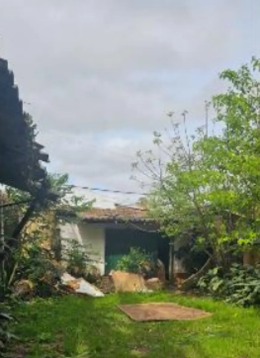LOTE 001 - Imóvel na rua Corrêa Lima no bairro Menino Deus