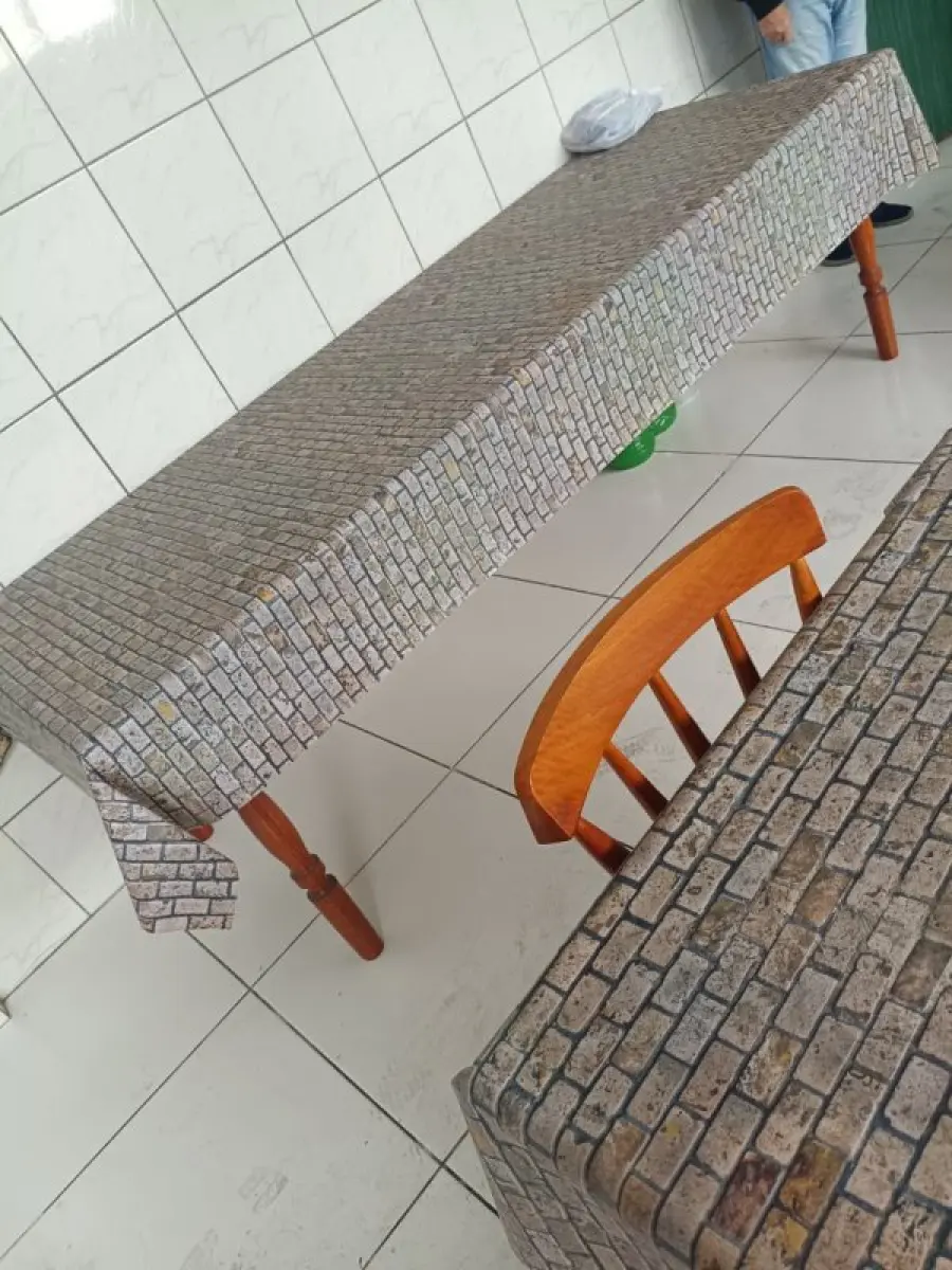 LOTE 002 - Itens para Refeitório