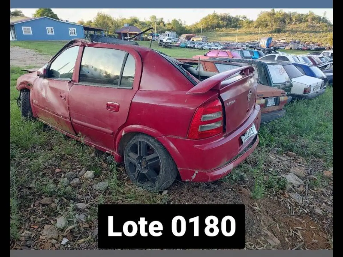 LOTE 0180