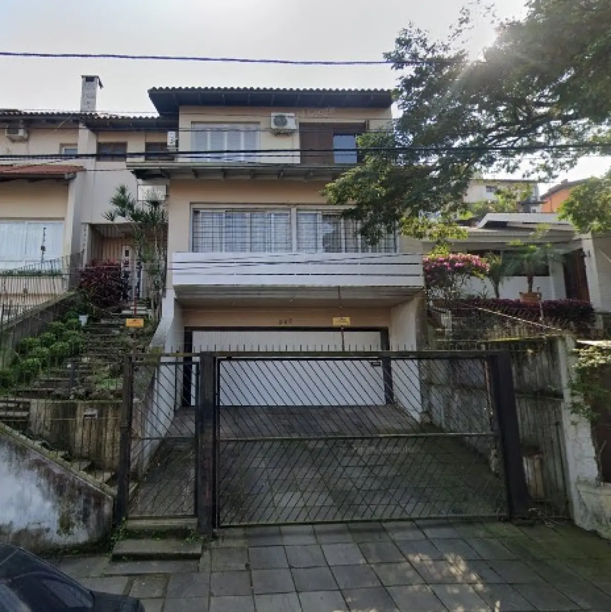LOTE 001 - IMÓVEL RESIDENCIAL EM PORTO ALEGRE