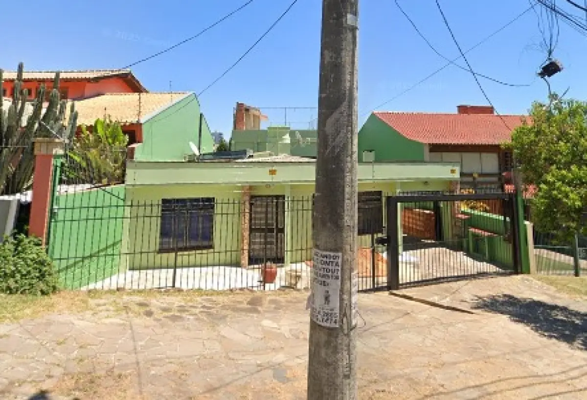 LOTE 001 - RESIDÊNCIA À RUA MONTE ALVERNE, 215 – BAIRRO CHÁCARA DAS PEDRAS – PORTO ALEGRE – RS